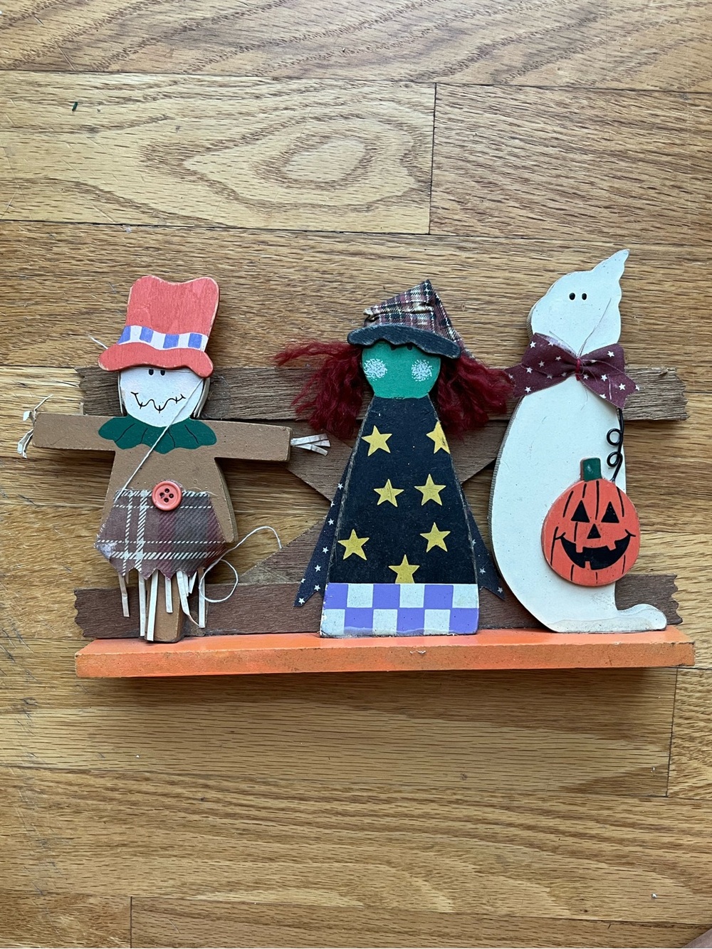 Vintage Wooden Halloween Decoration Stand